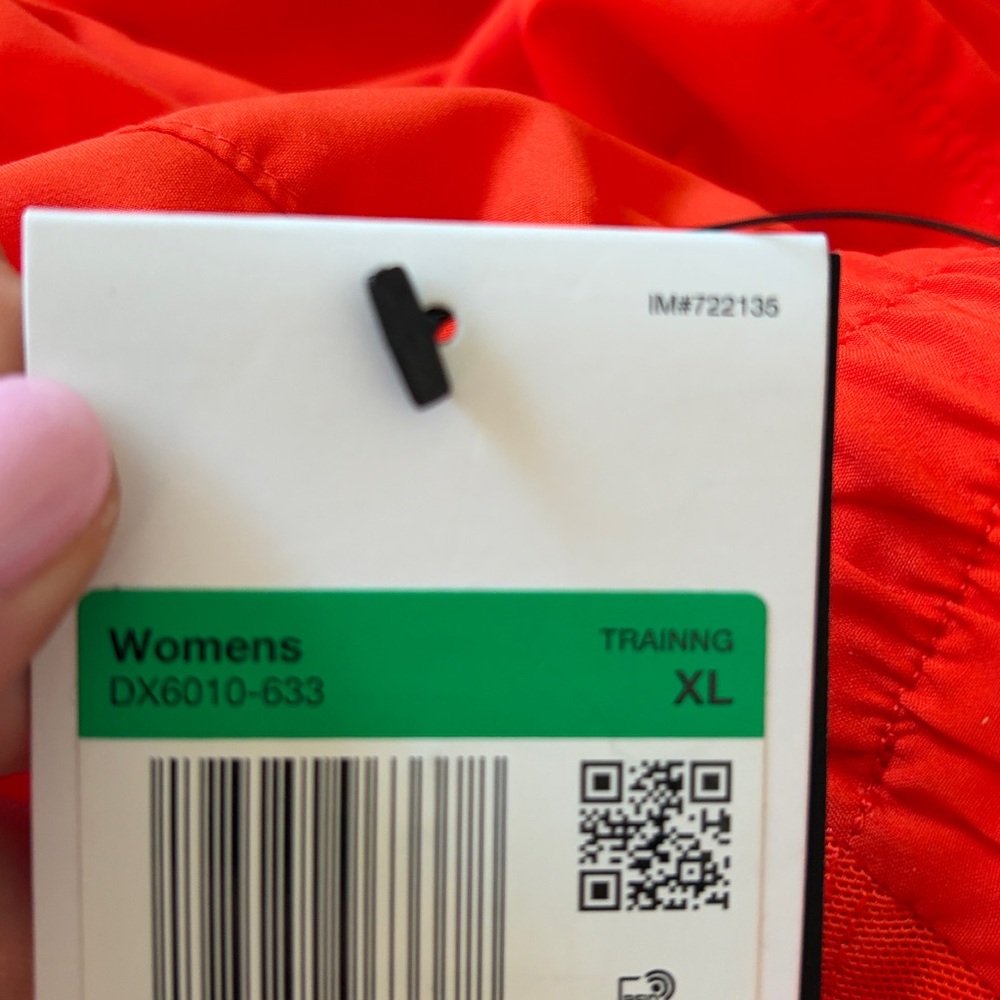 New!! Nike women's running shorts - Picture 6 of 6